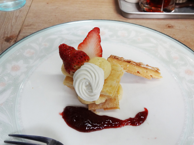 Ȃ˂ĂƂ͎vȂi炗j_r`aknm