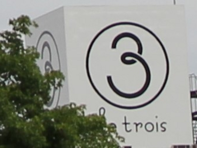 GĥdDcDTrois̓eʐ^1