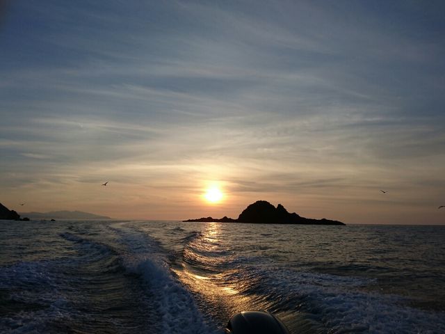 �T���Z�b�g_���M�̓��A�N���[�Y