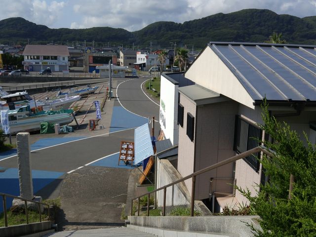 �K�i����̒��߁B_�����_��