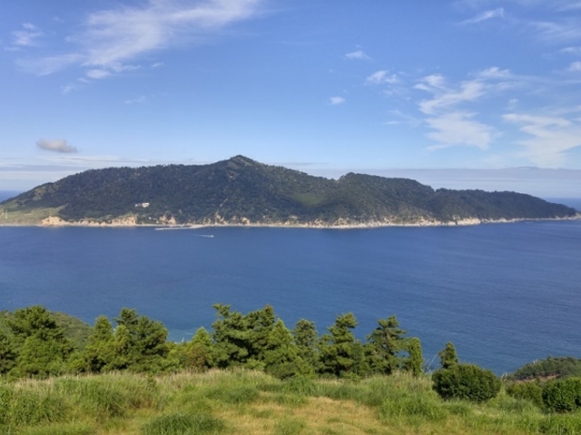 ここから見る金華山は本当に美しい_御番所公園