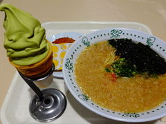 ���ǁ[����̋ʗщ� �{�X�ւ̓��e�ʐ^1