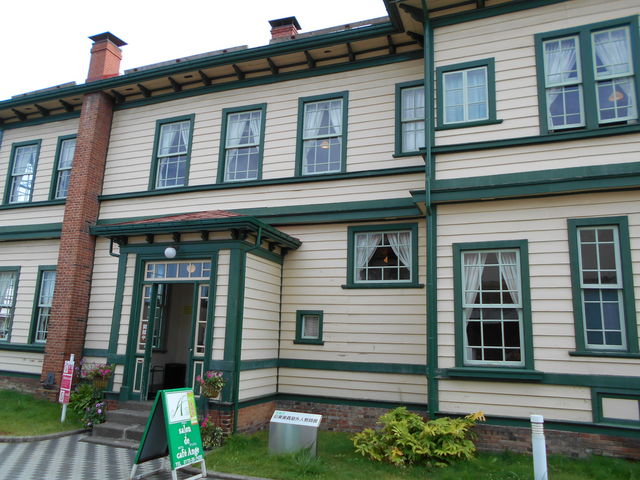 킩ԁ[̃Th JtF AW Salon de cafe Ange̓eʐ^1