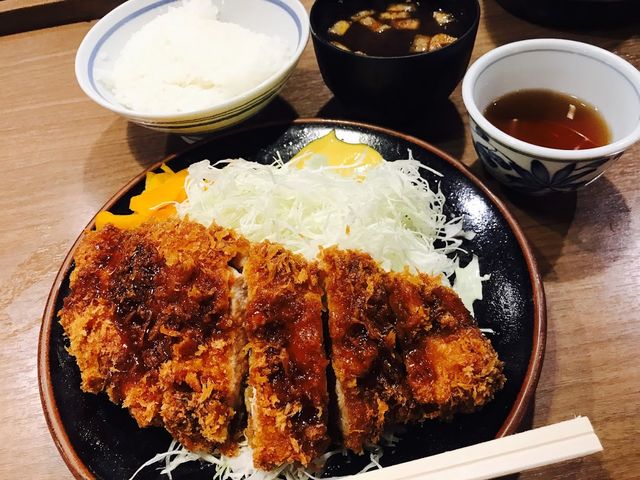 mimî͂ n򒬓X̓eʐ^1