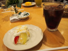 肳AfternoonTea TEAROOM ~czCeBւ̓eʐ^1