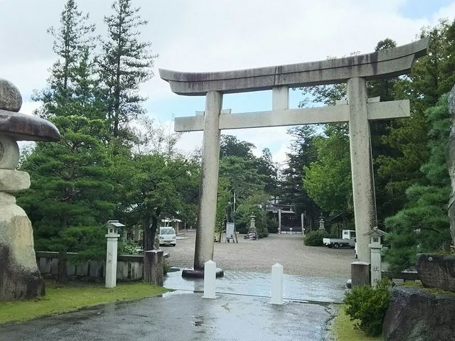 �����ɒ��ԏꂪ����܂��B_�z����{�@�����_��