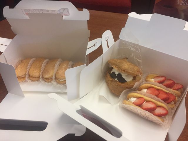 C`S͔ł_{XiKagerou Cafe^X܁j