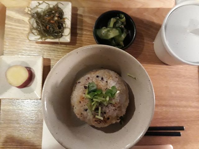 �ٓ��ɂ���a�J�t�F�̂����Ђ�_���ӂ�cafe bijinyu