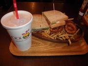 ayukononĩNAACi KUA `AINA ܔcX̓eʐ^1