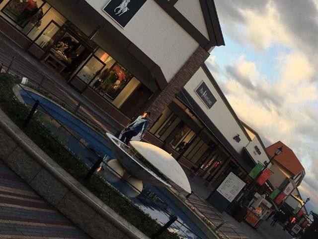 �y��A�E�g���b�g_�y��v���~�A���E�A�E�g���b�g