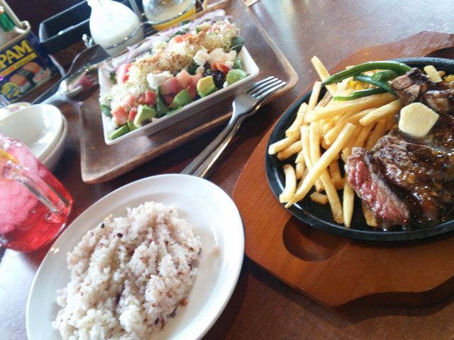 ^Jg~|̃Ane[u Aloha Table lxCNH[^[̓eʐ^1