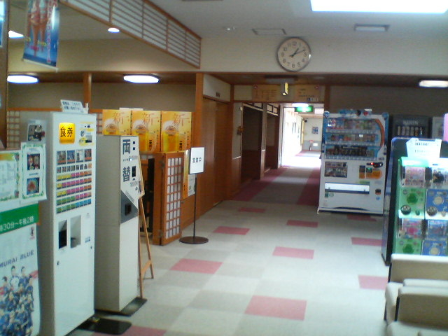 ]ˉƉL̉ۗ{Z^[͂܂Ȃ̓eʐ^4