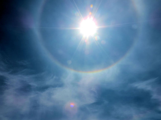 ���̓��̑��z�͂������}�����Ԃ��Ă���_�����ԉ��q��