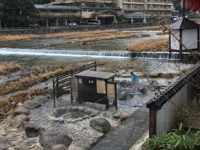 清掃中に撮影しました_河原風呂