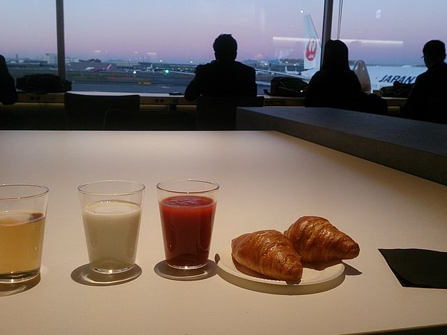 EW̒HłBɕxmR܂B_GA|[gEW[]^[~i