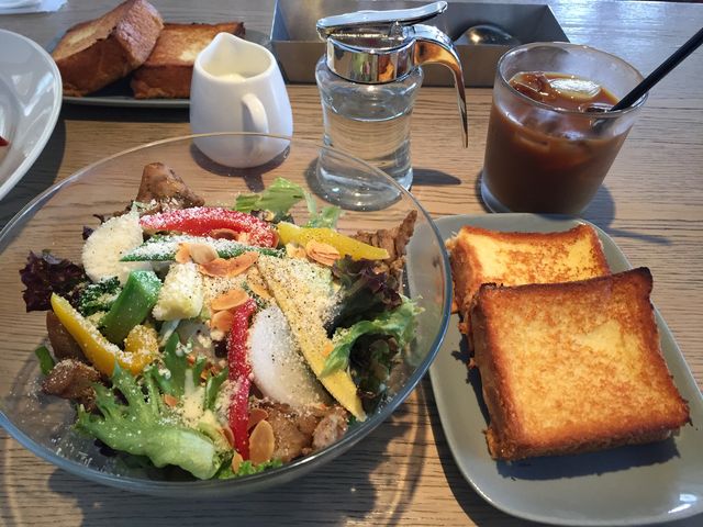 T__}[T[u` MERCER BRUNCH