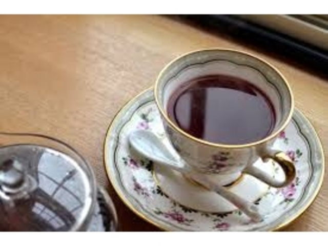 ���c�J�擙�X�͂̏Z�l����̒��[�@�Ԃ̖؂̓��e�ʐ^1