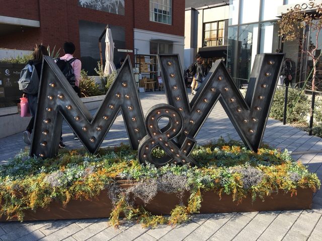 ���S_MARINE & WALK YOKOHAMA�i�}���� �A���h �E�H�[�N ���R�n�}�j