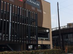 }[̎OAEgbgp[N ꗳւ̓eʐ^1