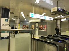 �g�����\����̓������g����k�� �Z�{�؈꒚�ډw�ւ̓��e�ʐ^1