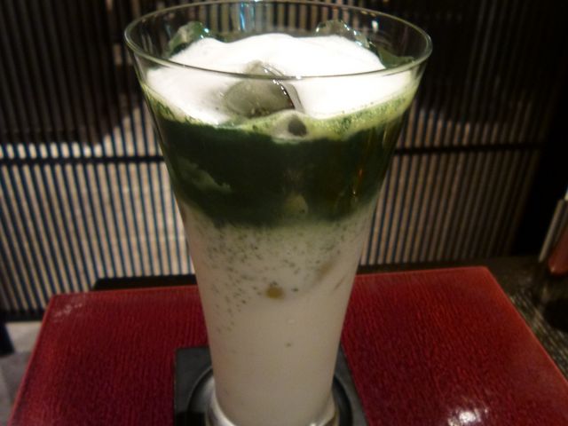 �g�����\����̌Չ��ٗ� �鍑�z�e���X�̓��e�ʐ^1