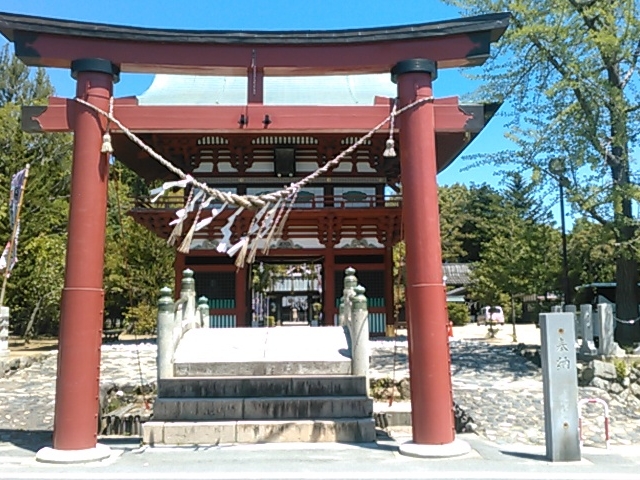 n̂ꑽłA̐lnĂ̂ŏB_і씪{