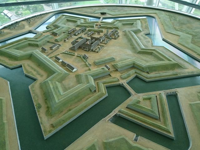 �ܗŊs�^���[�ɂ���ܗŊs�̑S�i�͌^_�ܗŊs��