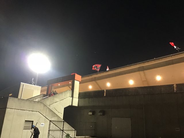 ��ԃ��C�g_�F�J�X�|�[�c��������