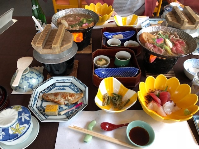 ���H_�z�e���j���[���ˉ�