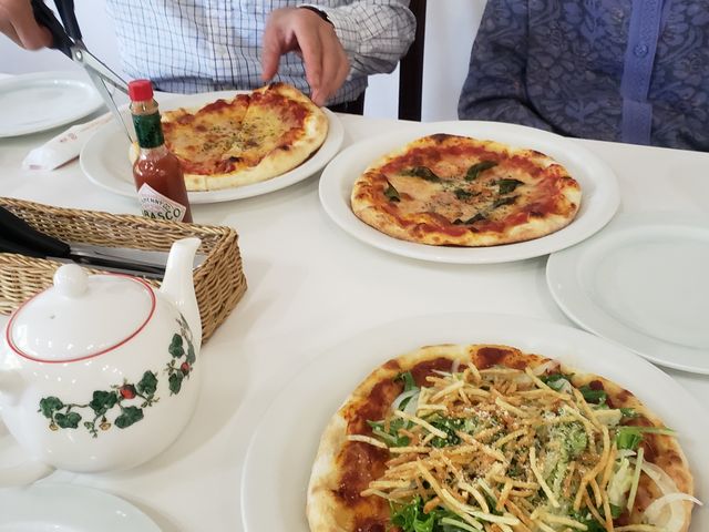 ��O���G�ߌ���̃s�U�B
�����J�b�g���ꂽ�V�W���K���p���p�����Ă��Ĕ������������ł��B_�Z�Ԓ��{�X