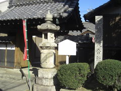 �߂��ڂڂ���̊ω����ւ̓��e�ʐ^1