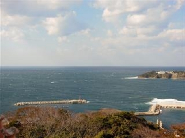 天候次第で海の向こうに釜山が見えるそうです（対馬）_韓国展望所