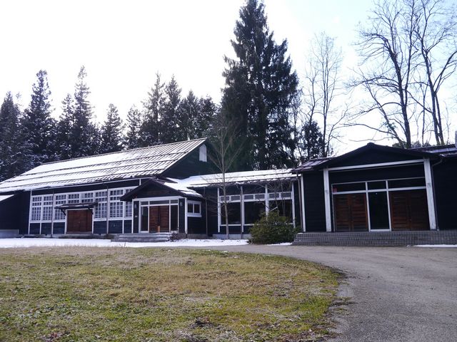 �O��_�������y��