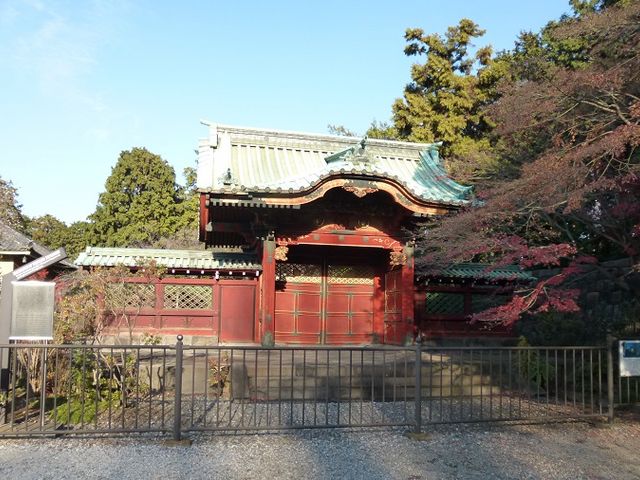 立派な門です_徳川家霊廟