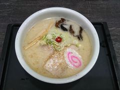 ayukan����̂�[�߂�R���΁@�{�X�ւ̓��e�ʐ^1