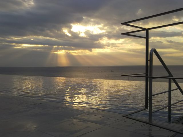 �C���t�B�j�e�B�[�v�[��_���v�����X�z�e���@THERMAL SPA S.WAVE