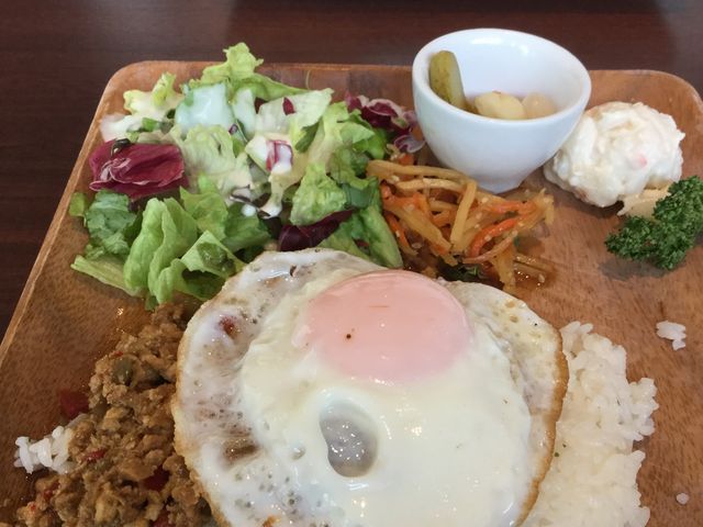 ��O���K�p�I���C�X�A�������s�҂̑I�񂾌��؂�|�[�N�ł��B�قړ����ɃT�[�u����܂����B_���S�O�����h�t���b�T�����x�C�L��