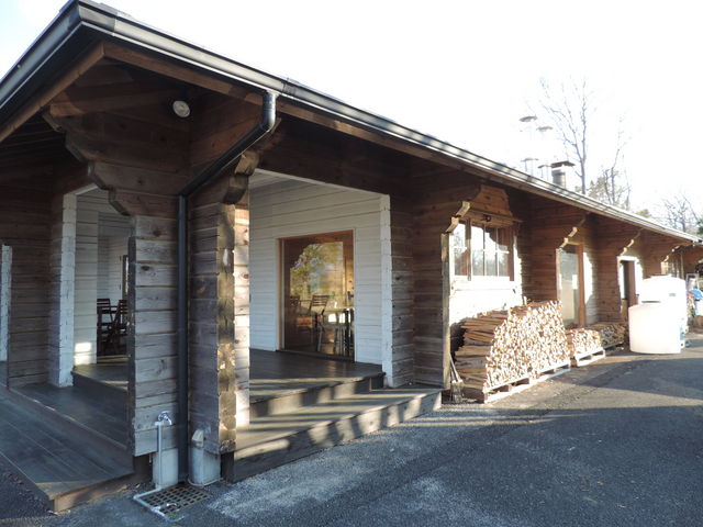 X̗Bɂd𕰂āAJGftϋl߂ă[vVbvĂ邻łB_MAPLE BASE