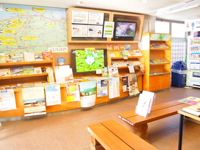 ˂񂳂̓̉wԗteBA̓eʐ^3