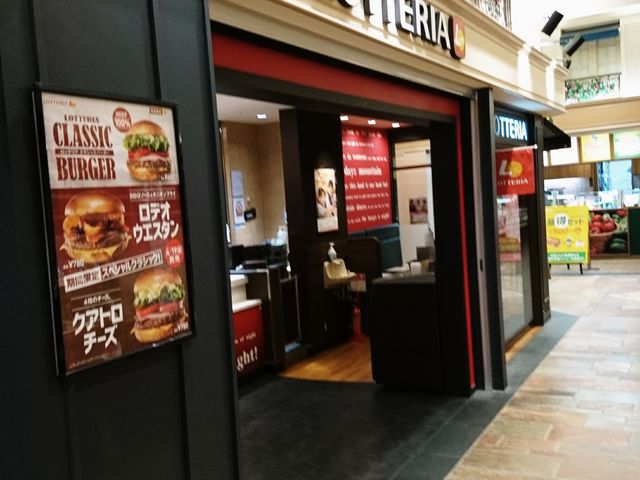 ̃beA IyVeBX̓eʐ^1