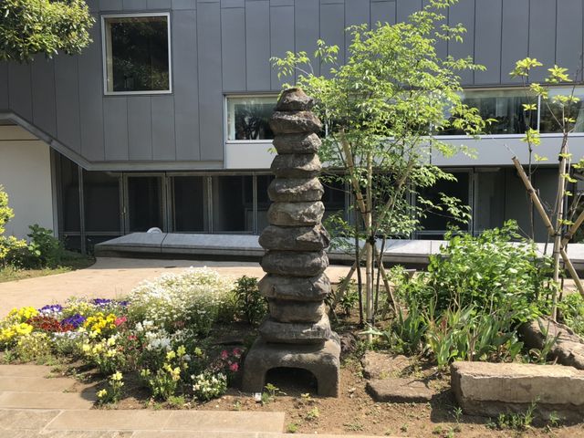 【夏目漱石終焉の地（猫塚）】アクセス・営業時間・料金情報 - じゃらんnet