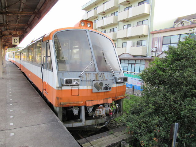 ���x�ݒ��H�̔\�o���H��_�̂ƓS���������