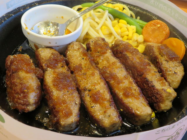 yosshỹybp[` ϏqX̓eʐ^4