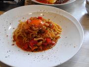 ̂肳̃Nv ȖؓX̓eʐ^2