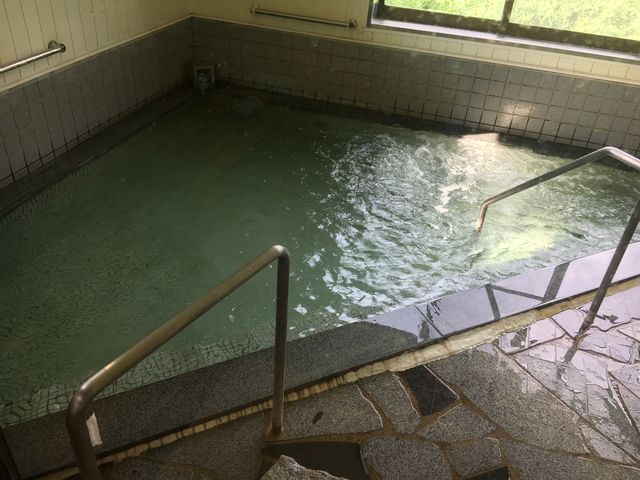 �����͂��Ȃ�M�߂̃A�u���L�������铒�ł��I_��������