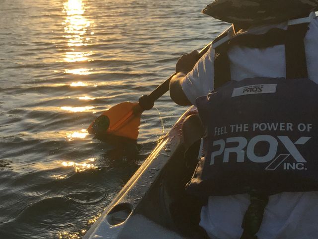 ݂Ă鎞ɁA܂鑧q̔wł_JbN C[Y