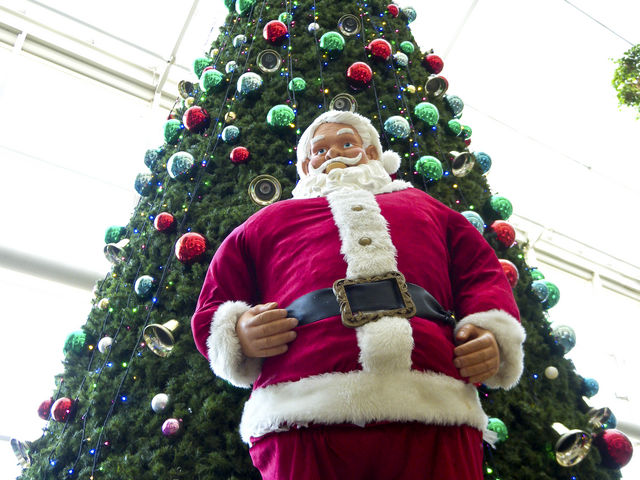 ���̎��������̃r�b�N�c���[�ƃT���^_�W�H�n�C�E�F�C�I�A�V�X