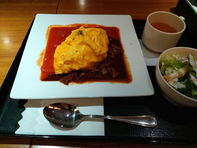 ڗ̂D݃_CjO _[Y@̓eʐ^2