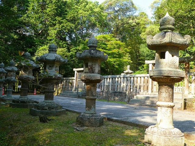 山口県・瑠璃光寺・萩藩主毛利家墓所(香山墓所)_萩藩主毛利家墓所(香山墓所)