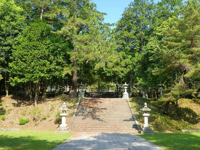 山口県・瑠璃光寺・萩藩主毛利家墓所(香山墓所)_萩藩主毛利家墓所(香山墓所)